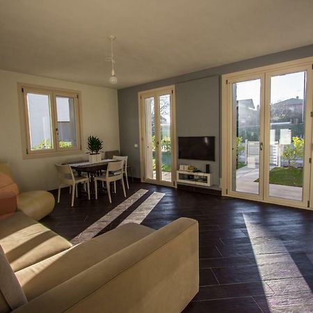 Boutique Apartment - La Dolce Vita Reno Di Leggiuno Dış mekan fotoğraf