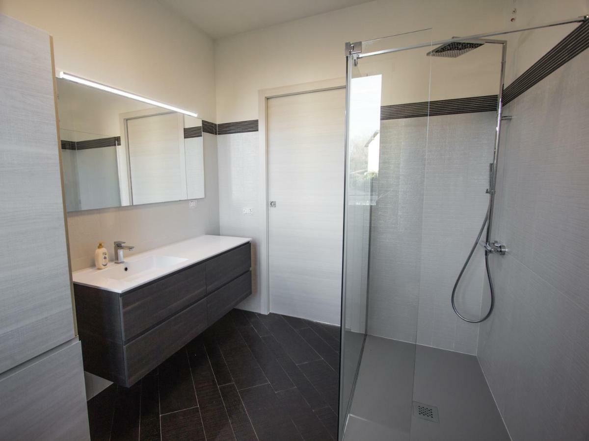 Boutique Apartment - La Dolce Vita Reno Di Leggiuno Dış mekan fotoğraf
