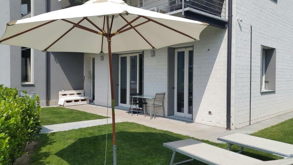Boutique Apartment - La Dolce Vita Reno Di Leggiuno Dış mekan fotoğraf