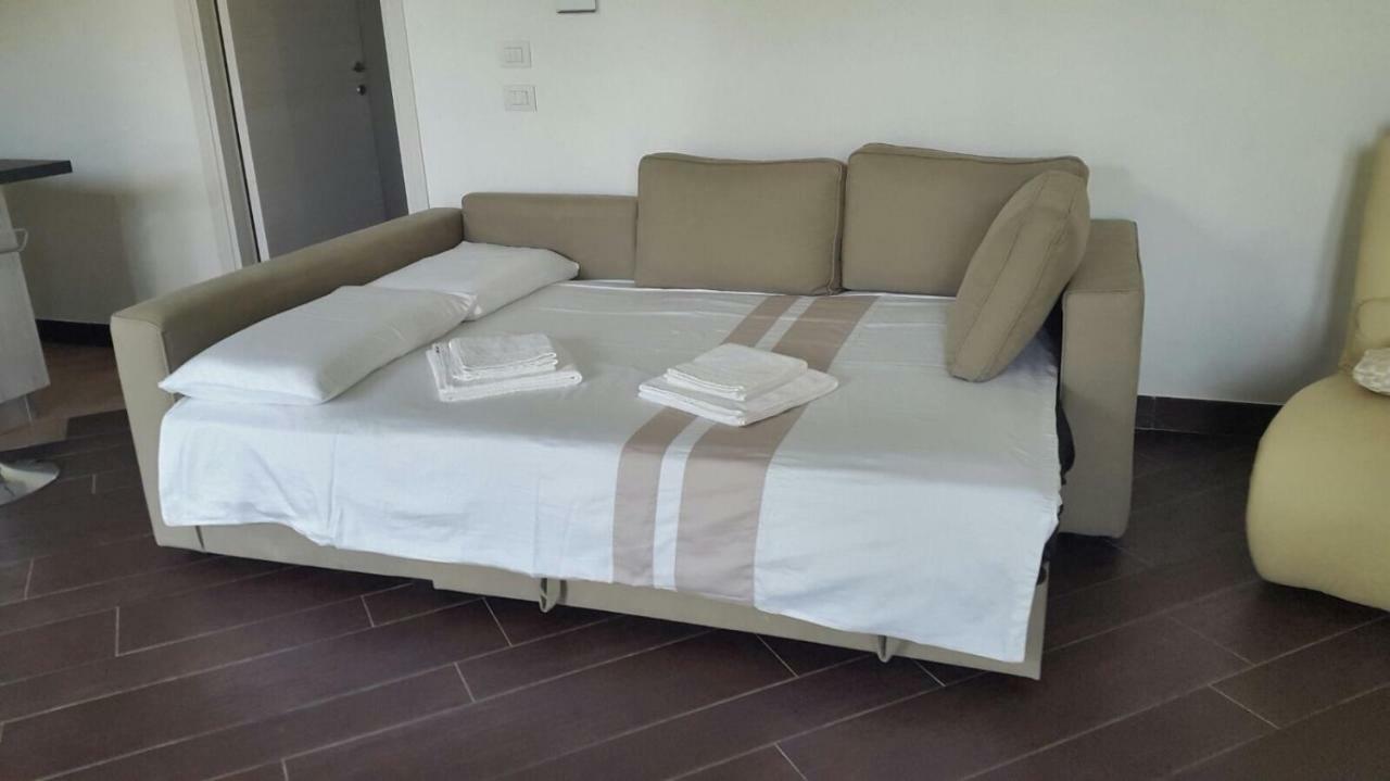Boutique Apartment - La Dolce Vita Reno Di Leggiuno Dış mekan fotoğraf